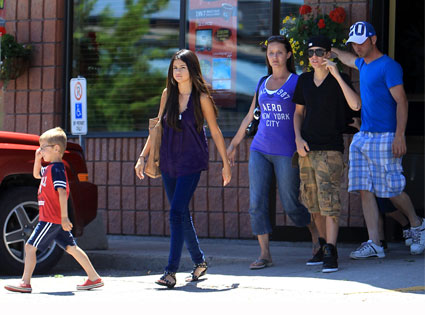 Justin Bieber, Selena Gomez Justin Bieber, Selena Gomez